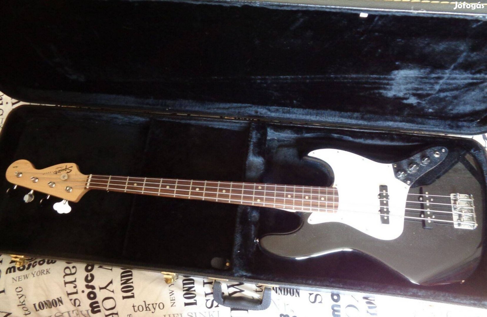 Squier jazz bass gitár