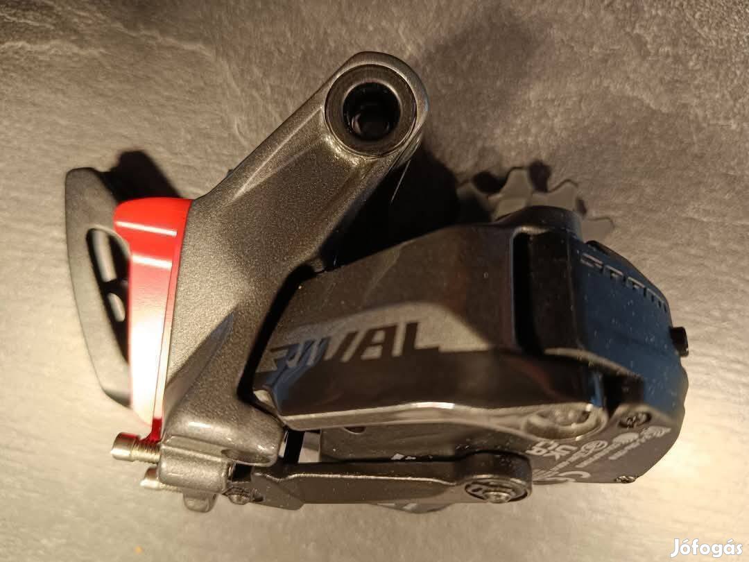 Sram Rival elektromos váltó