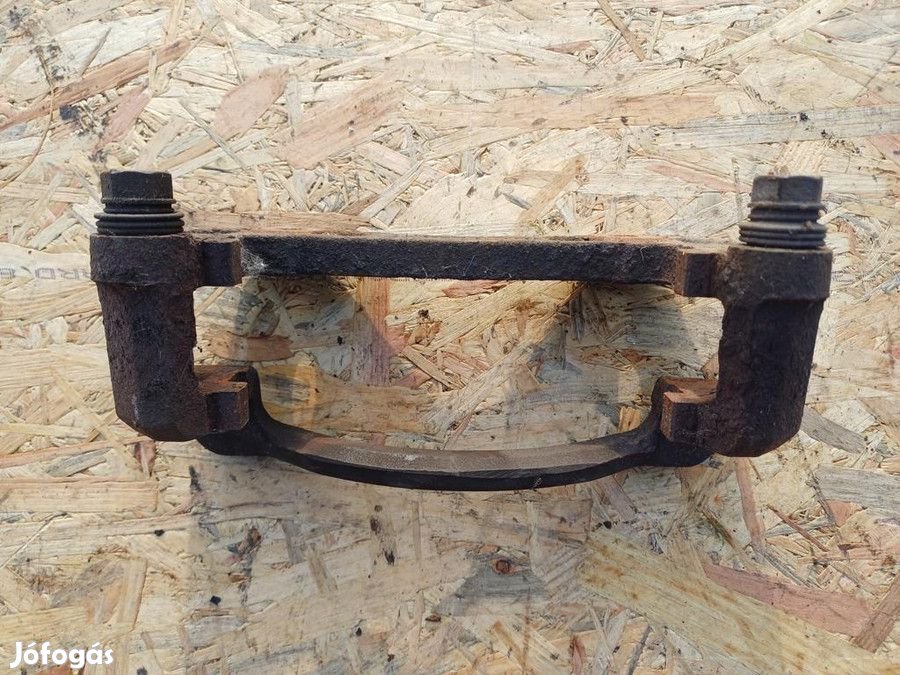 Ssangyong Kyron 2005-2014 2.0Xdi Diesel Jobb Első Féknyereg