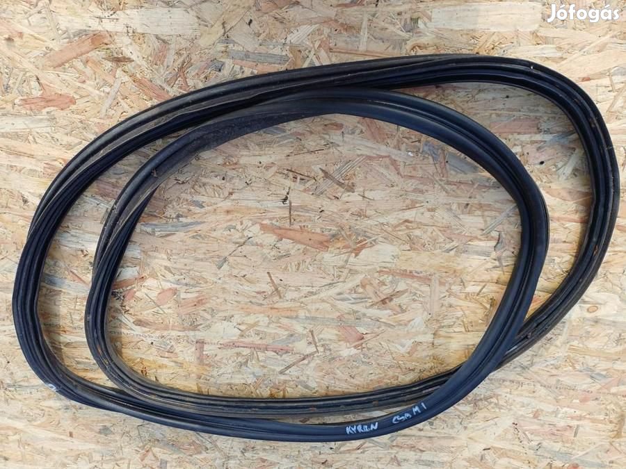 Ssangyong Kyron (2005-2014) Csomagtérajtó Kéder Gumi