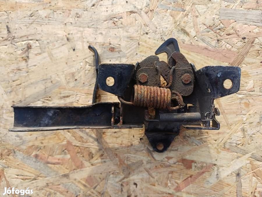 Ssangyong Kyron (2005-2014) Motorháztető Zár