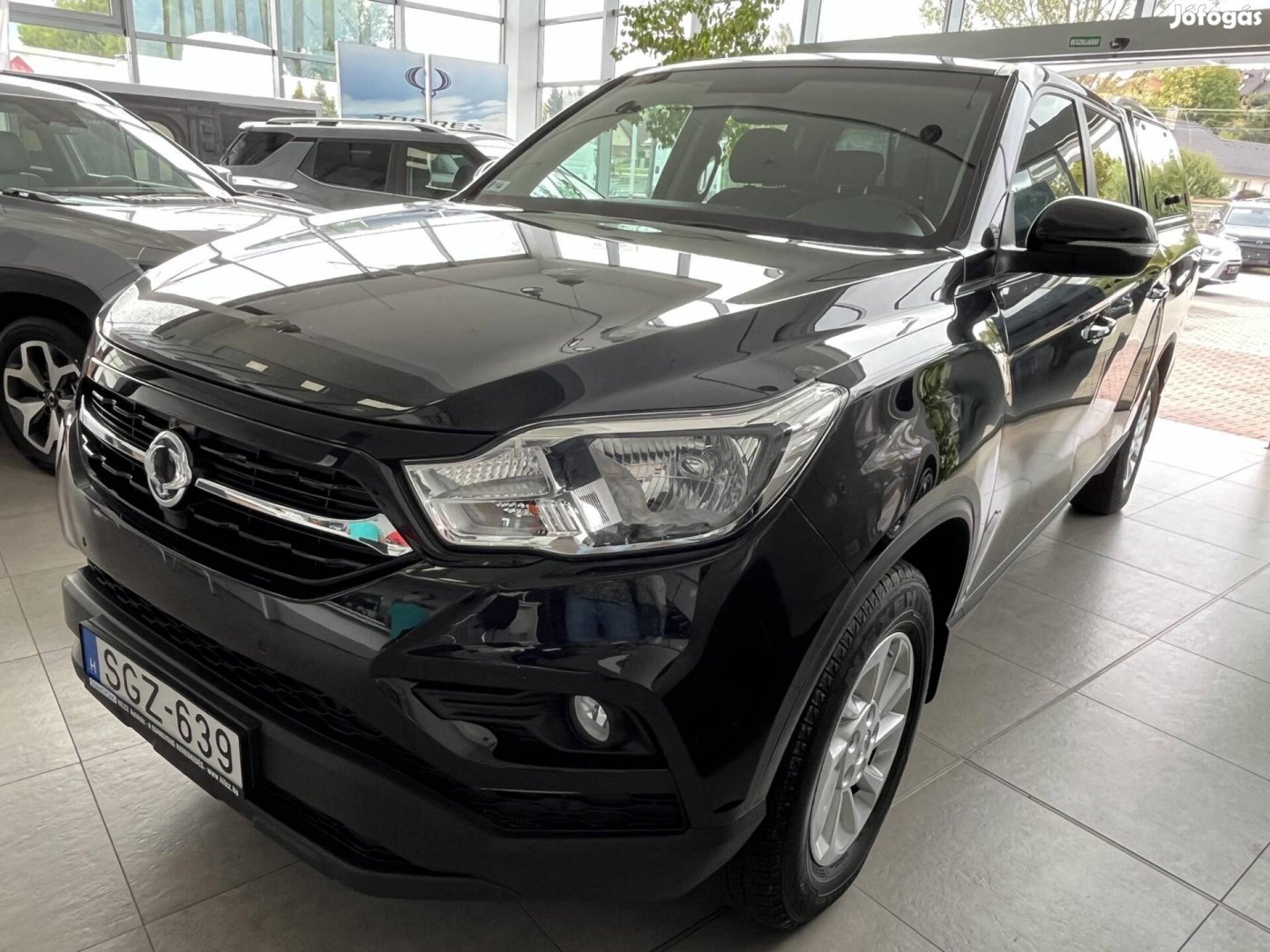 Ssangyong Musso Grand 2.2 e-Xdi Plus 4WD (Autom...