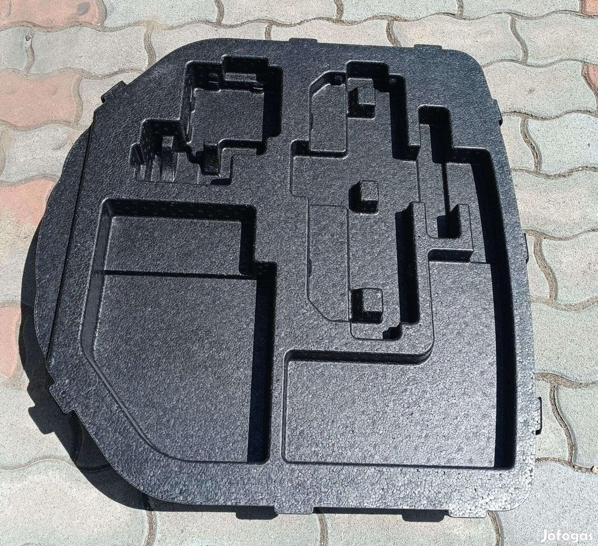 Ssangyong KGM tároló rekesz