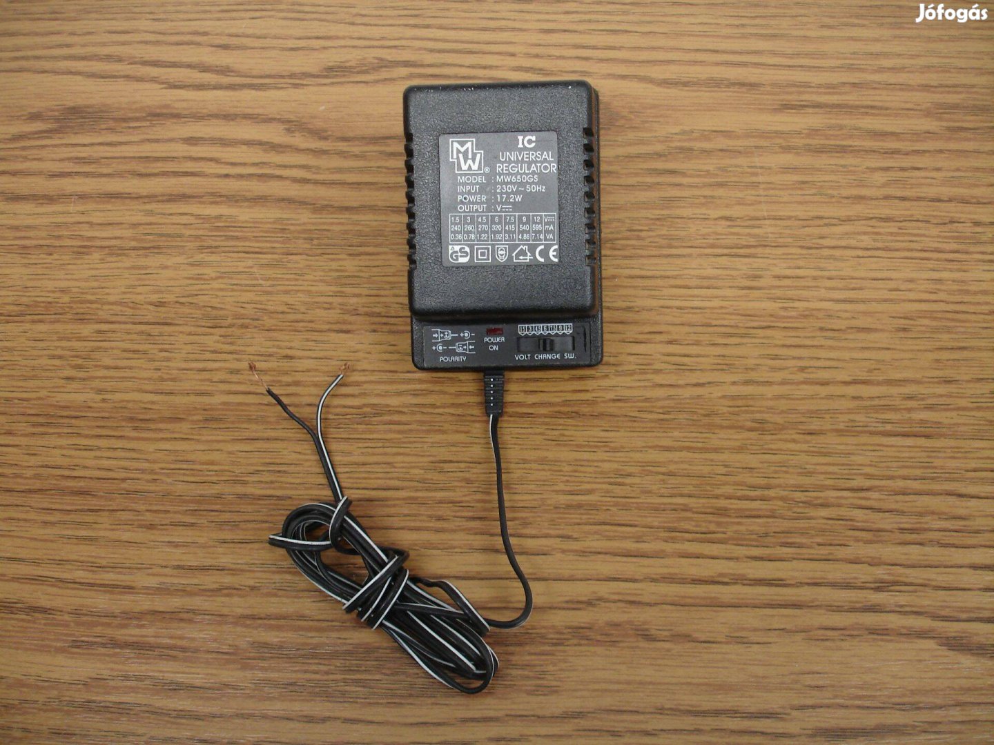 Stabilizált Változtatható Feszültségű Univerzális Valódi