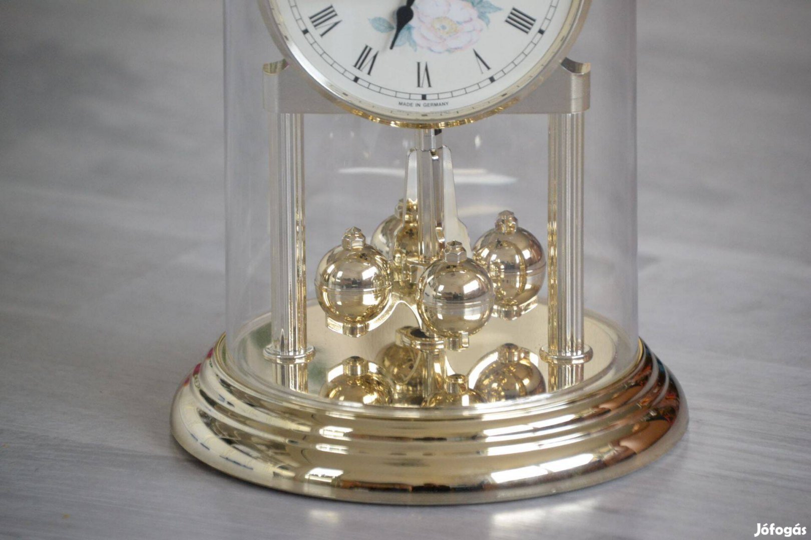 Staiger forgóingás német quartz óra vintage búrás arany színűporvédett