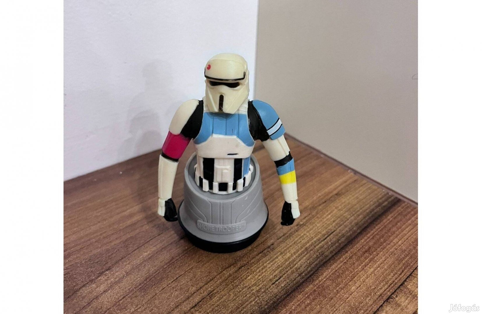 Star Wars Csillagok háborúja Enfys Nest figura topper figura