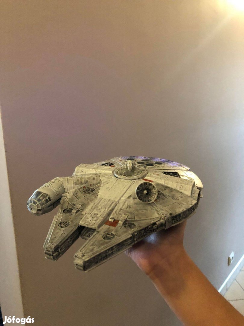 Star Wars Millenium falcon