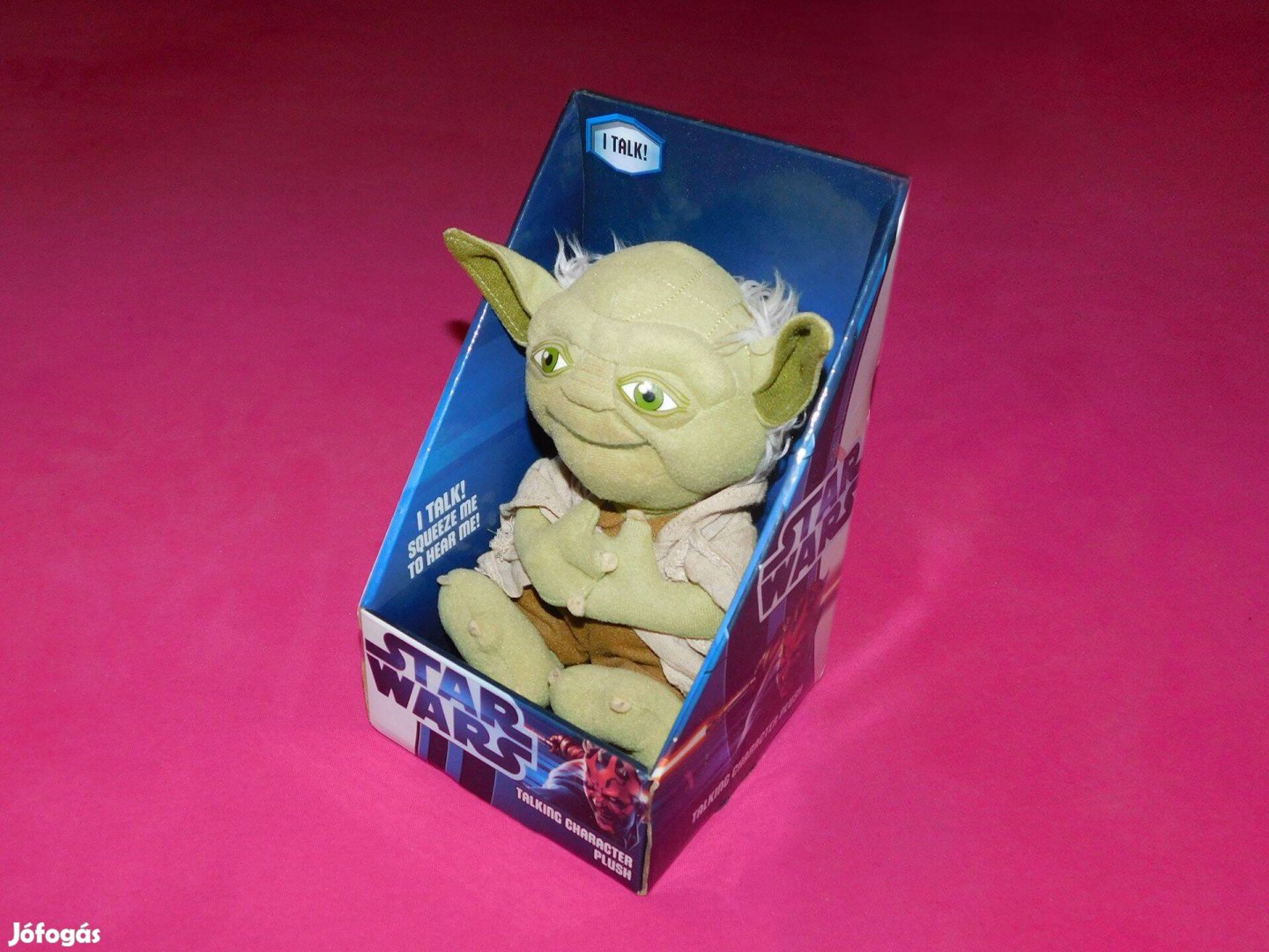 Star Wars Yoda beszélő plüss figura, 24 cm