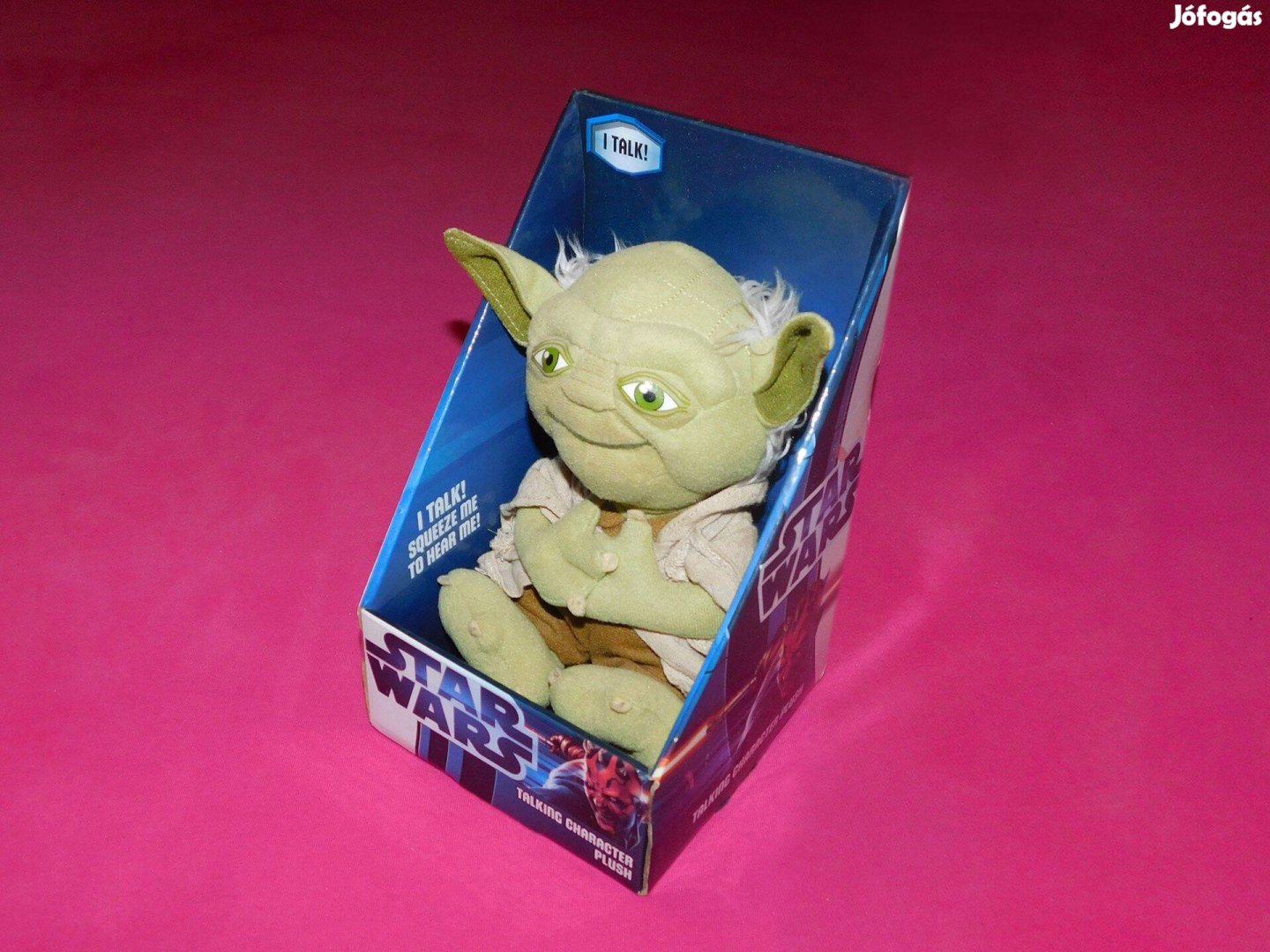 Star Wars Yoda beszélő plüss figura, 24 cm