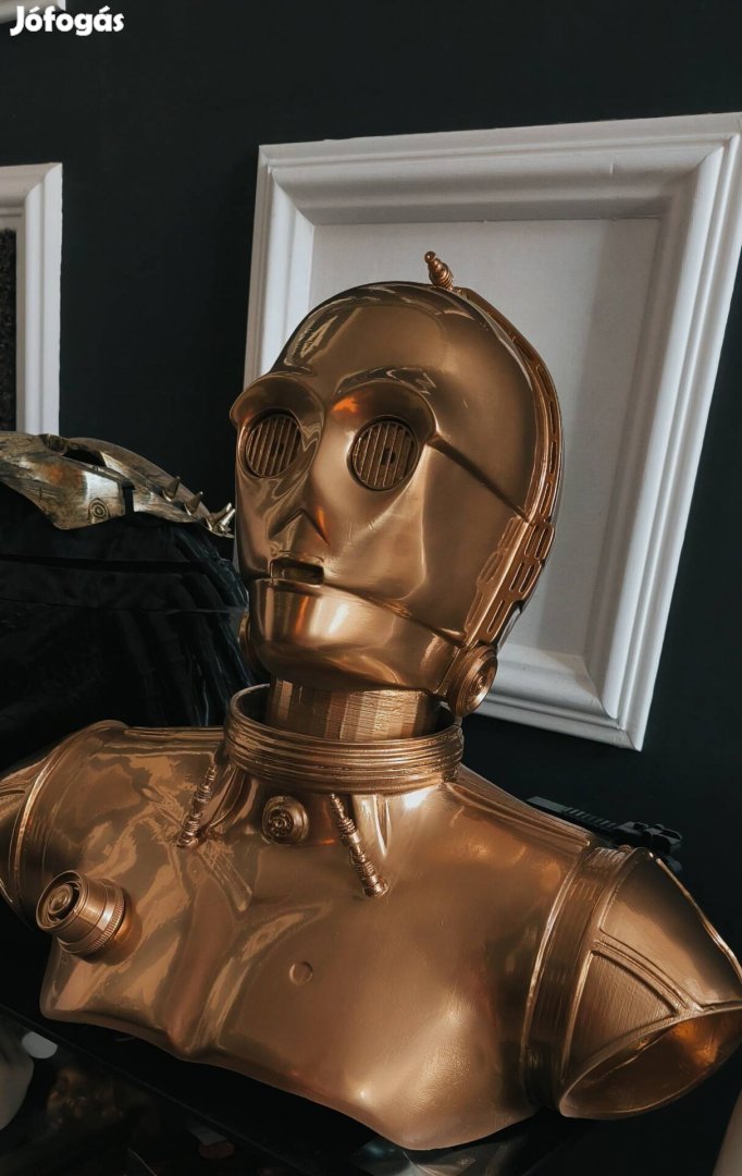 Star wars C3po életnagyságú mellszobor eladó.