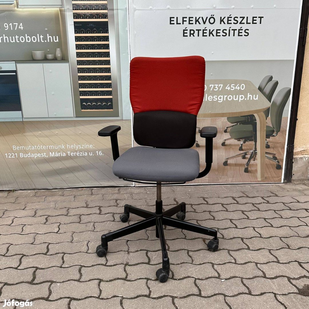 Steelcase Let's B irodai forgószék, gurulós szék, piros - használt