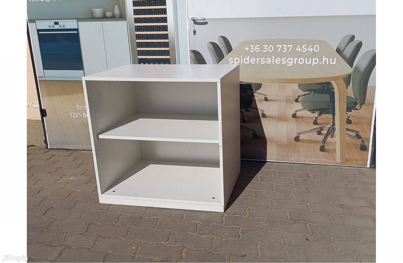 Steelcase nyitott szekrény, polcos, fehér színű - használt irodabútor
