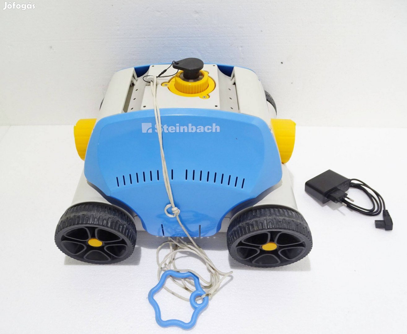 Steinbach akkus medence porszívó robot medence tisztító
