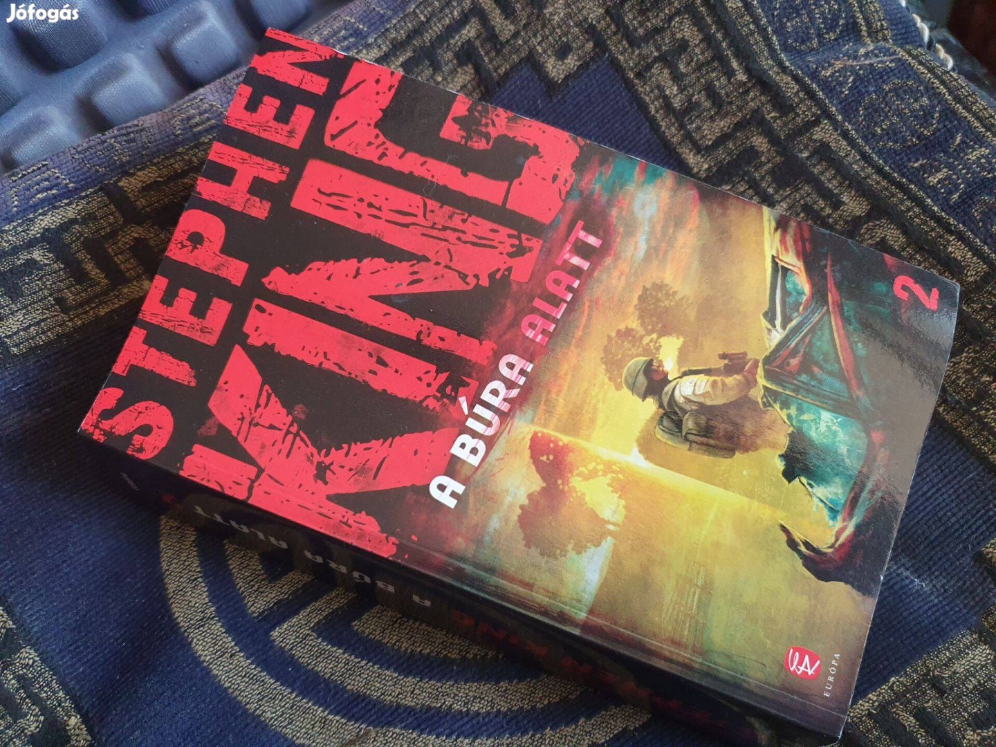 Stephen King A búra alatt 2