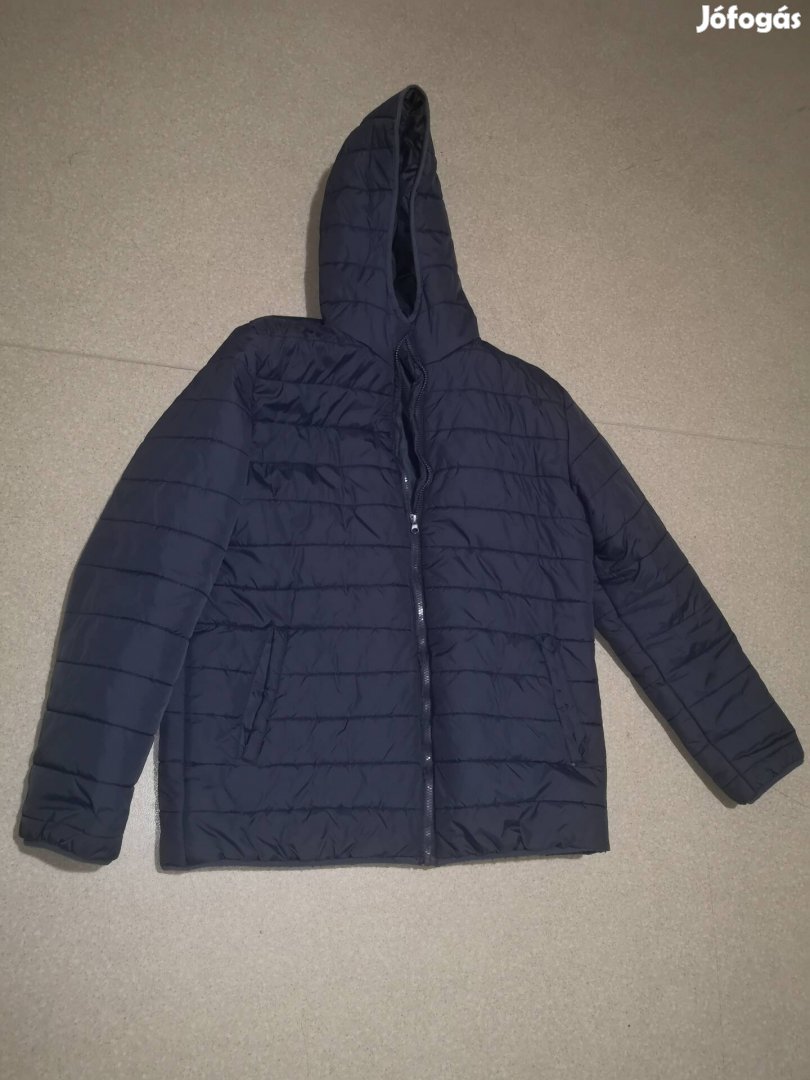 Steppelt kapucnis dzseki kabát xxl