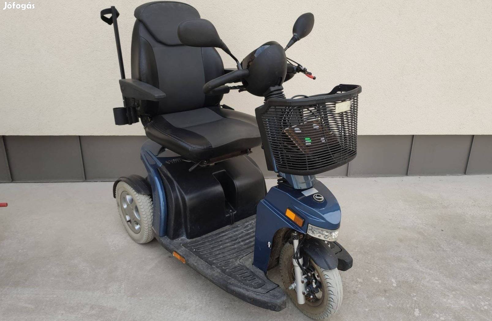 Sterling három kerekű elektromos moped, rokkantkocsi