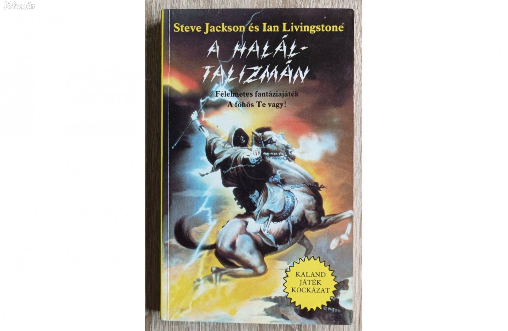 Steve Jackson és Ian Livingstone: A Haláltalizmán - KJK