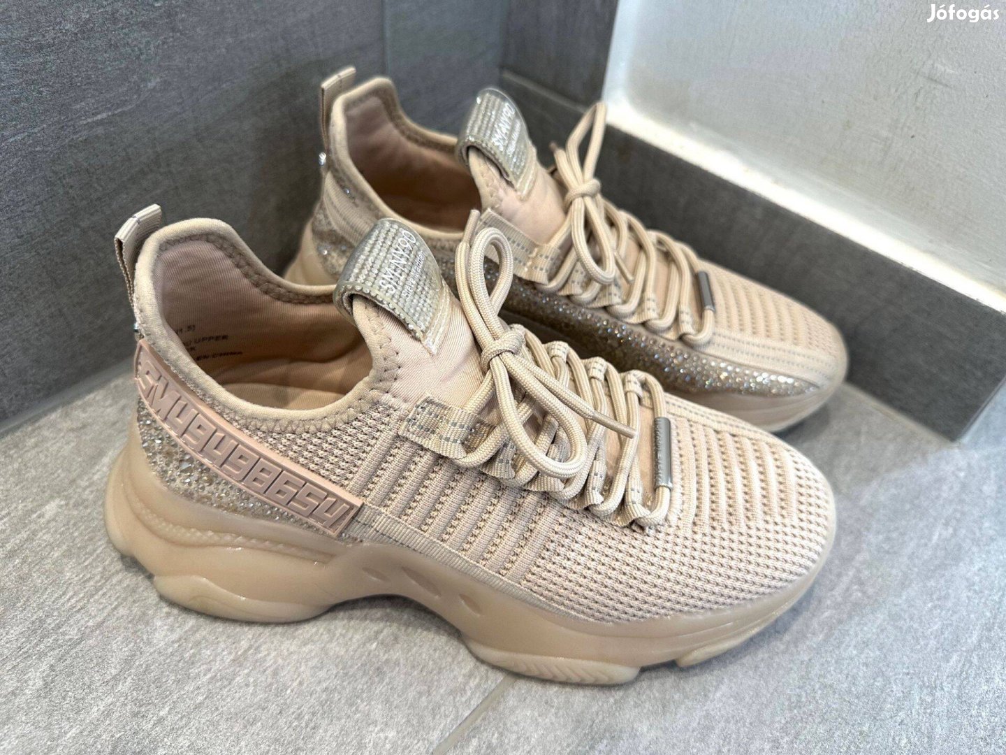 Steve Madden Női strasszos bézs sneakers cipő 38(39)