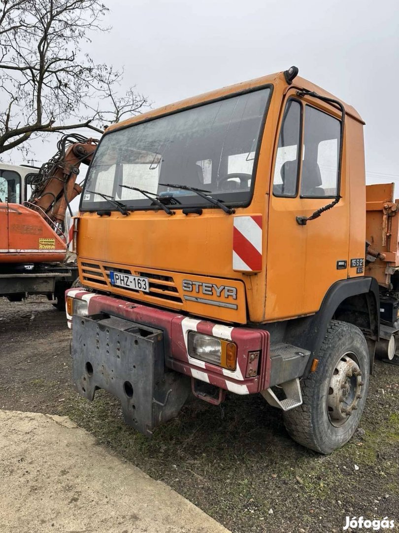 Steyer 4x4 3 oldalra billencs eladó 