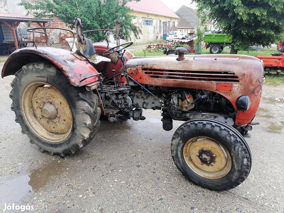 Steyr 3 hengeres 36 lóerős traktor