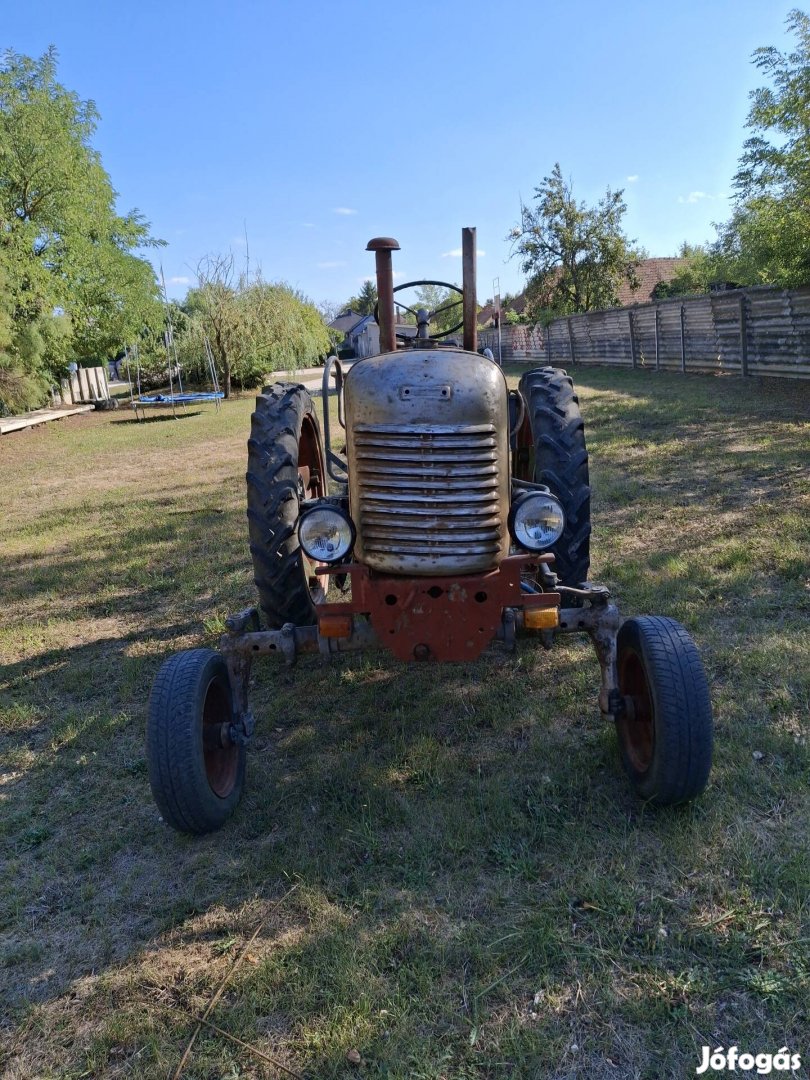 Steyr 80 piros rendszámos eladó.