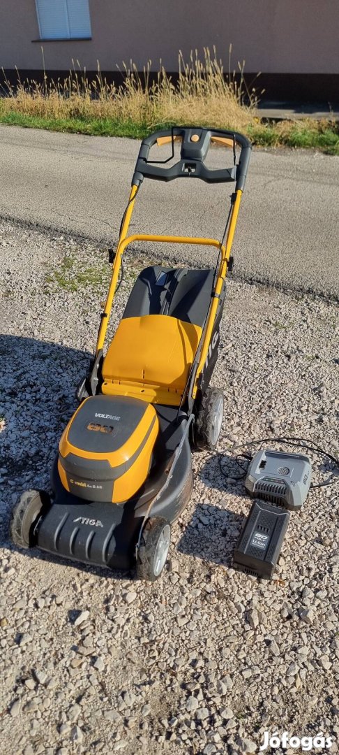 Stiga 48 S AE 80V lítium akkus önjáró fűnyíró akkumulátoros