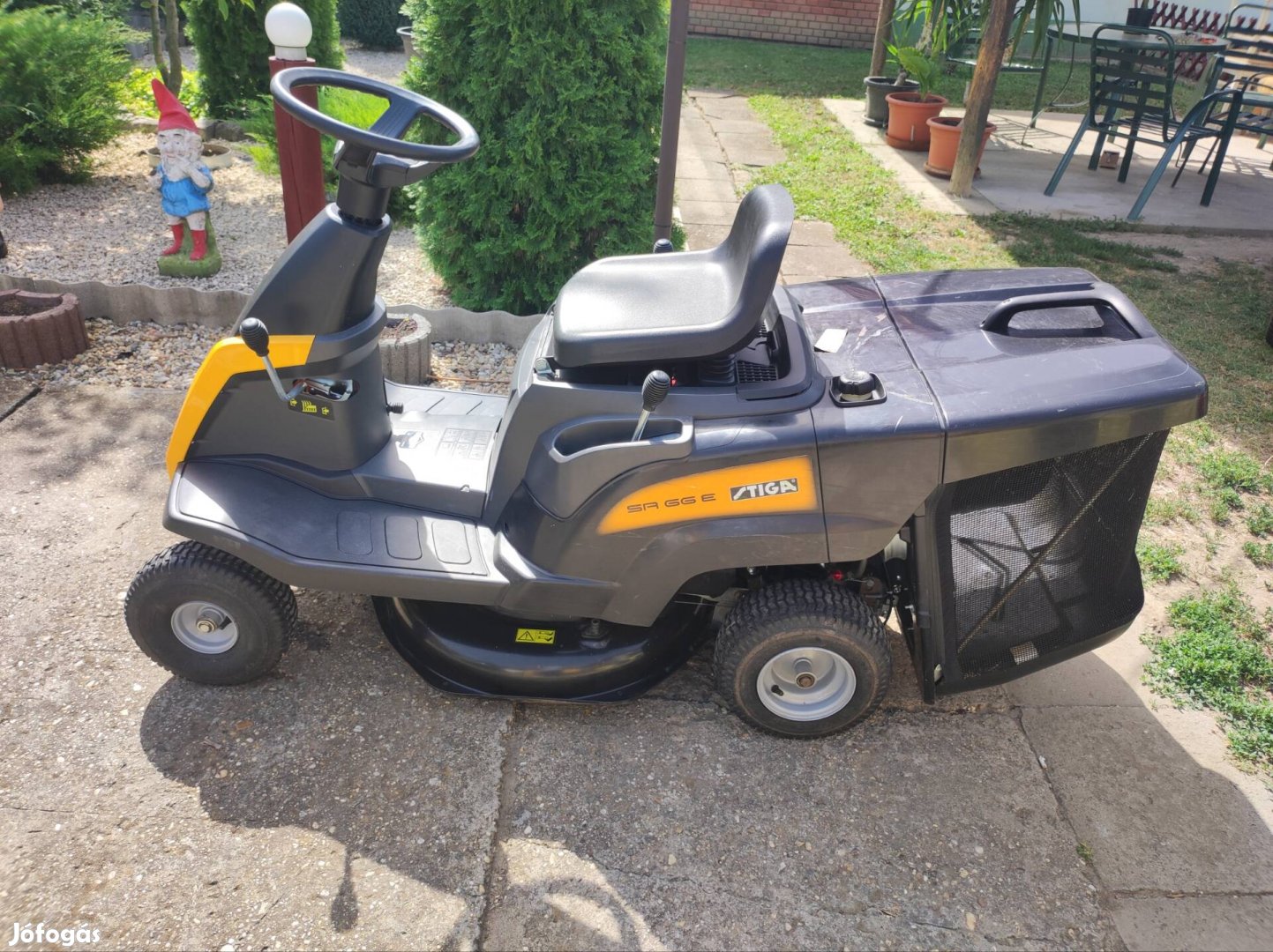 Stiga SR66E Fűnyíró traktor