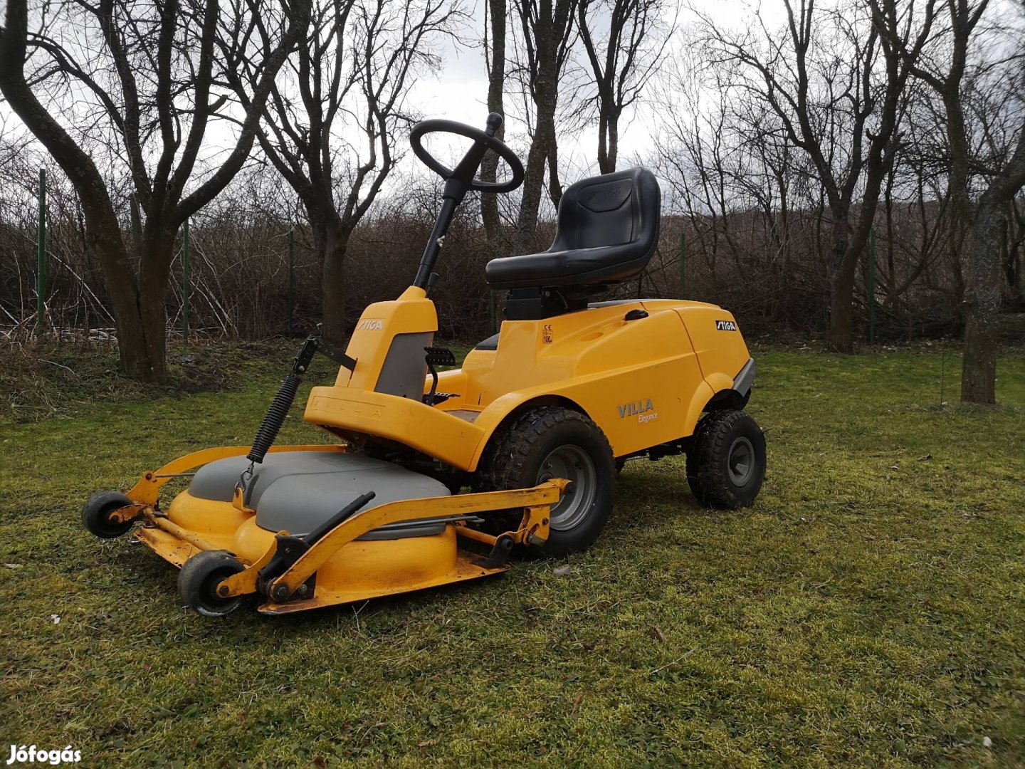 Stiga Villa fűnyíró traktor, fűnyírótraktor