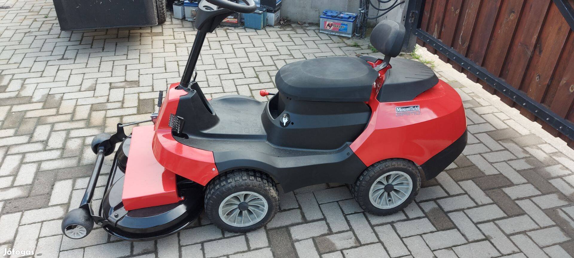 Stiga muontfield 13le fűnyírótraktor,fűnyíró traktor