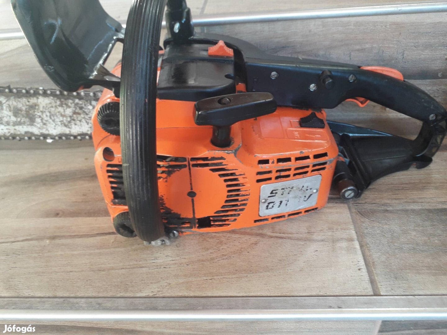 Stihl 011 av láncfűrész