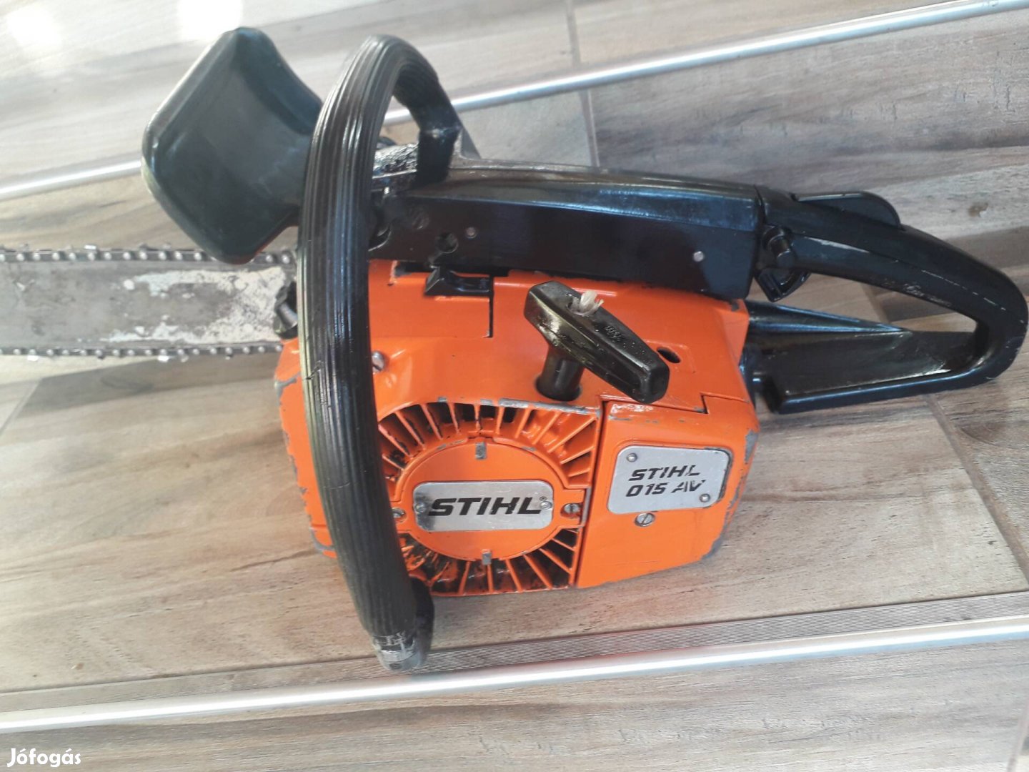 Stihl 015 av láncfűrész