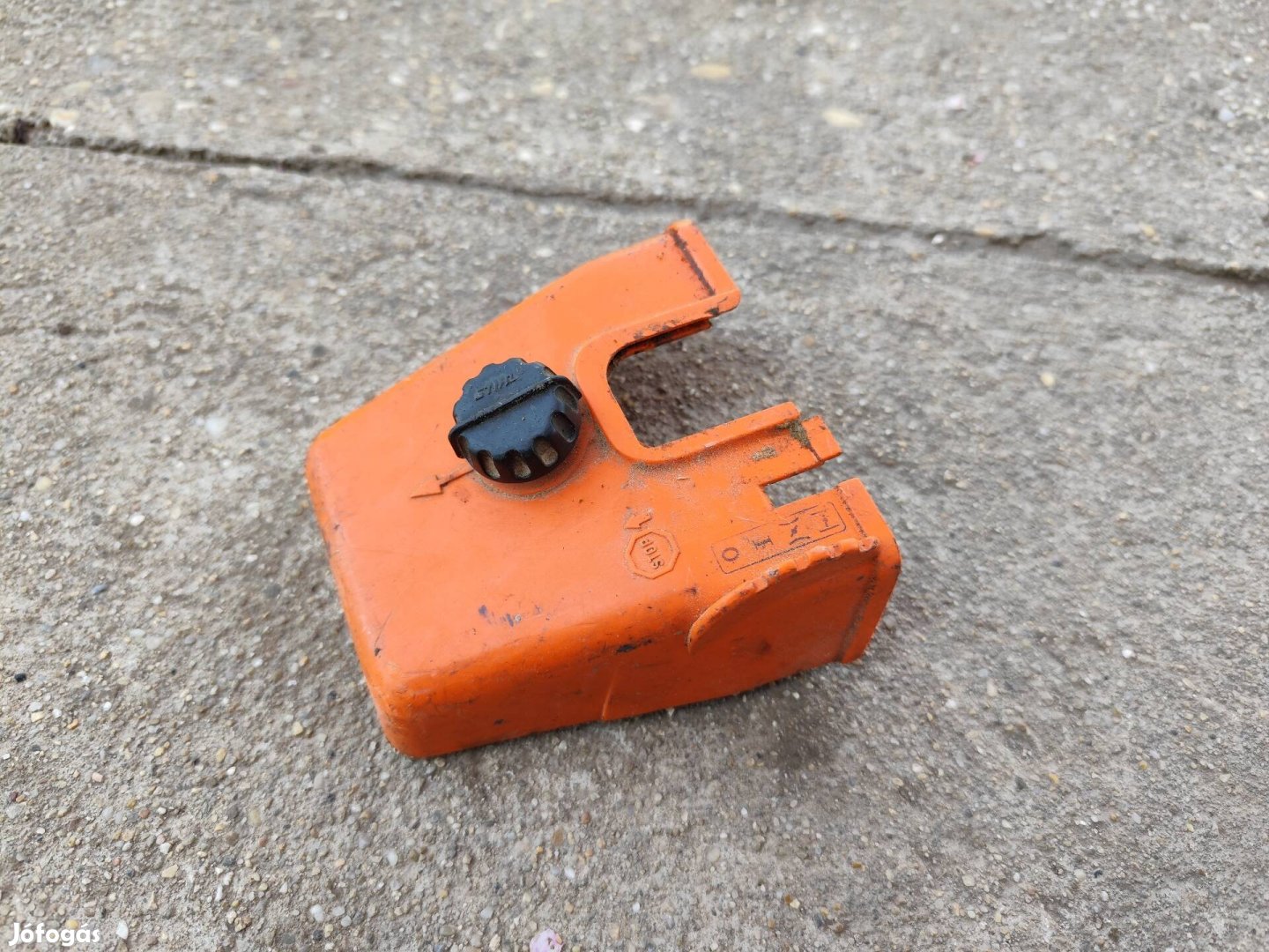 Stihl 026 légszűrő fedél
