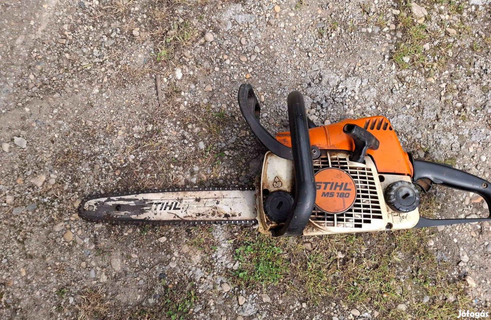 Stihl MS180 láncfűrész