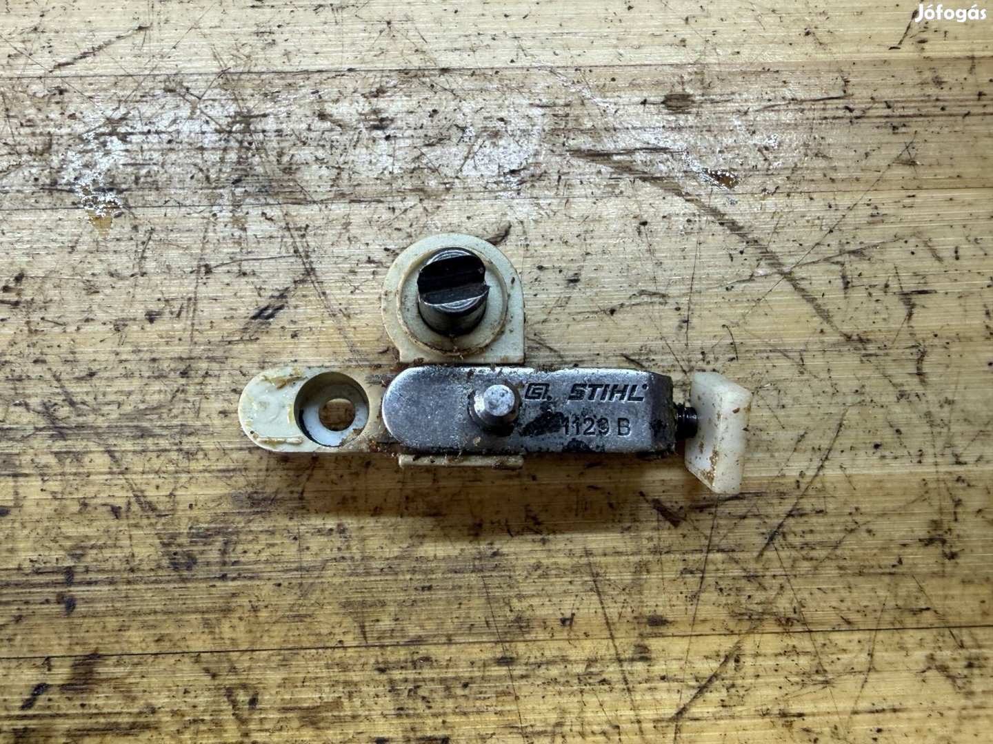 Stihl MS192T láncfeszítő