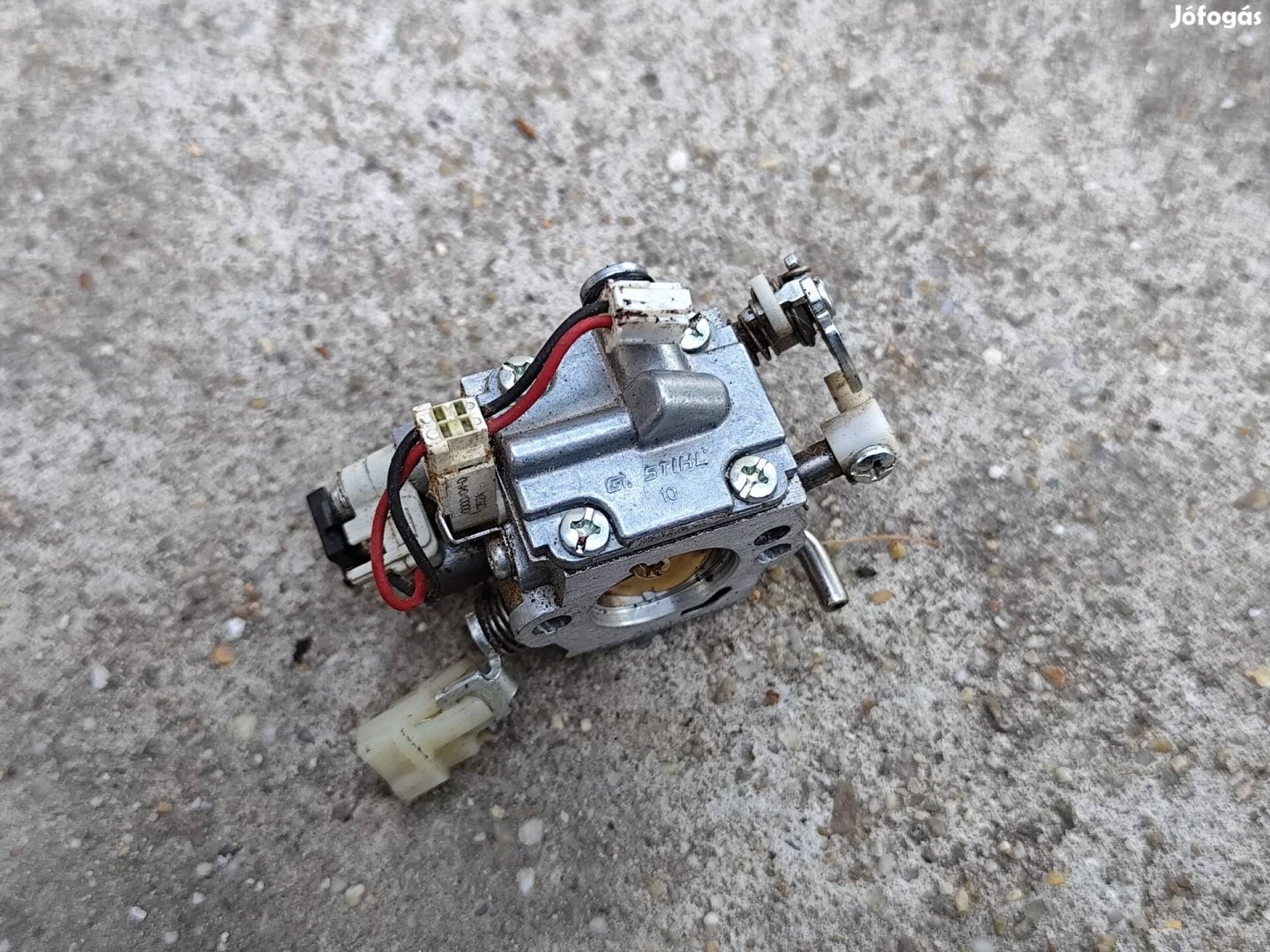 Stihl MS261 karburátor