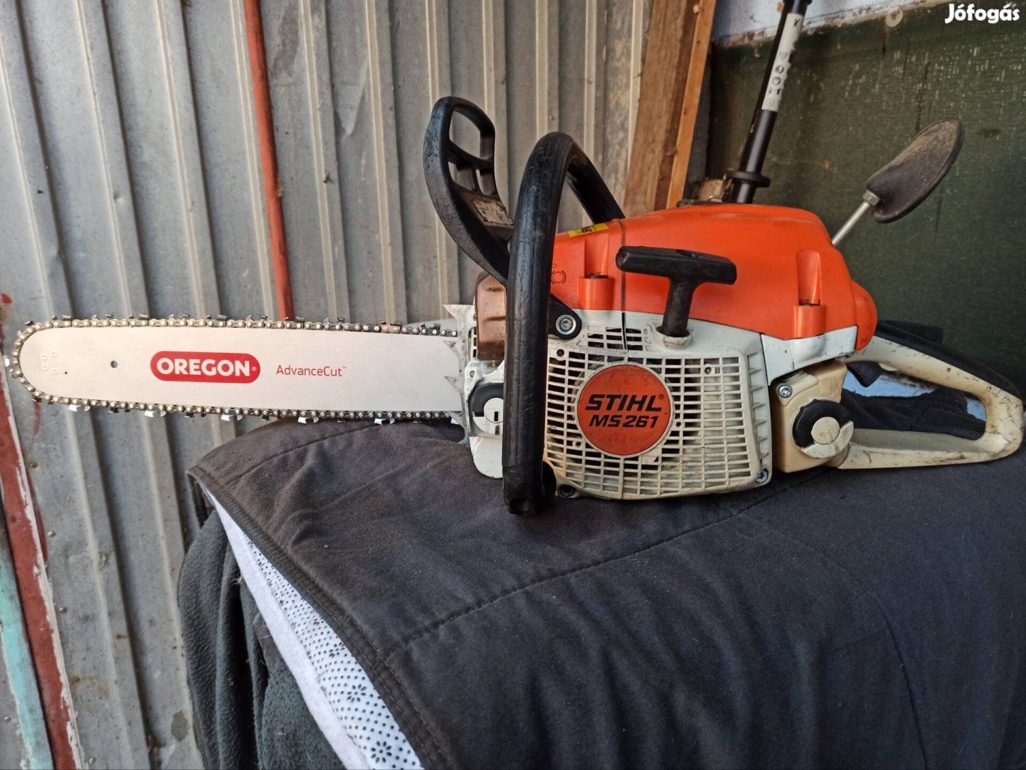 Stihl MS261 láncfűrész