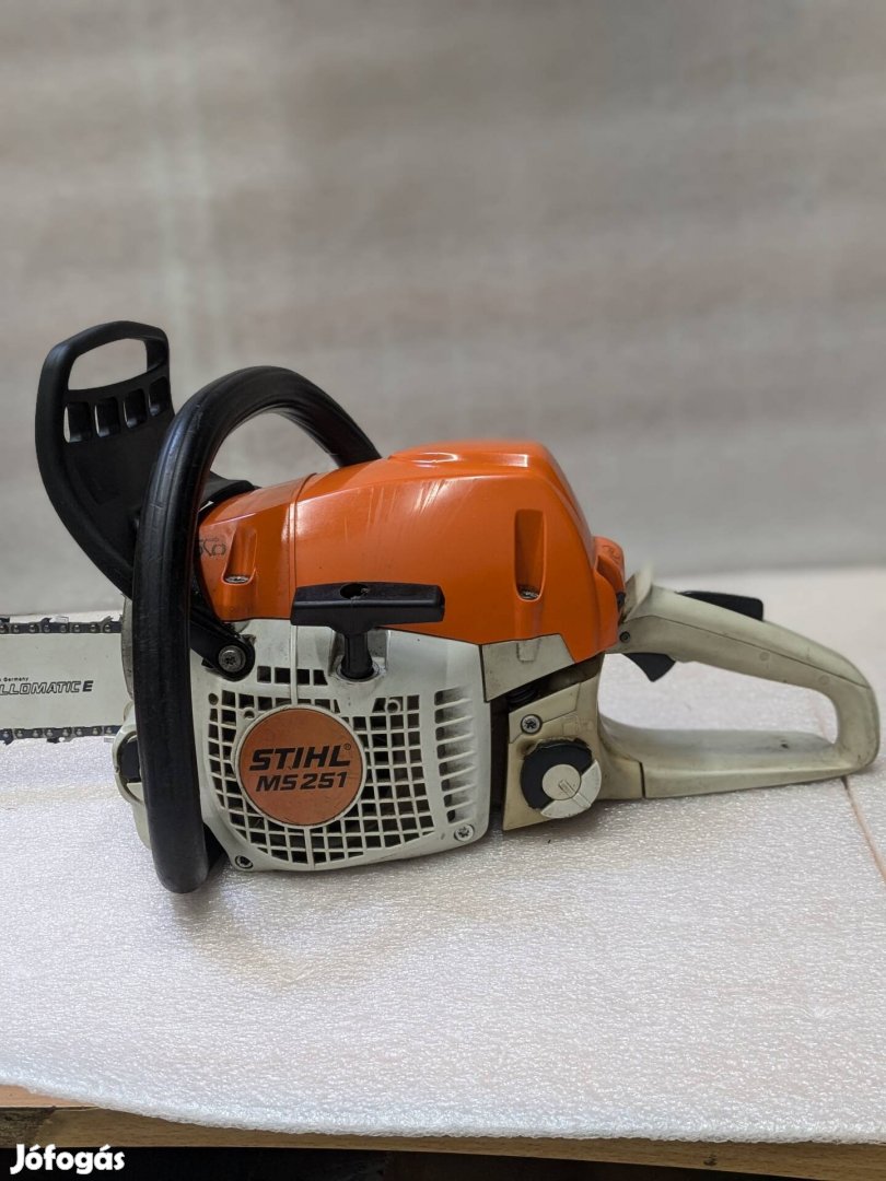 Stihl MS 251 Láncfűrész