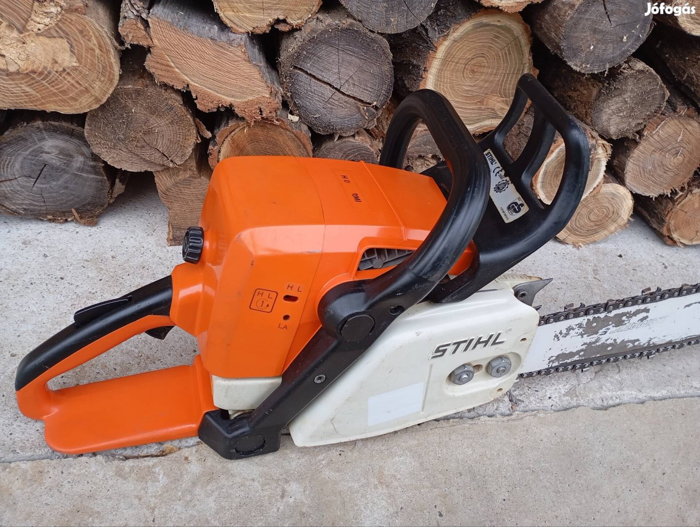 Stihl MS 290 motoros láncfűrész.