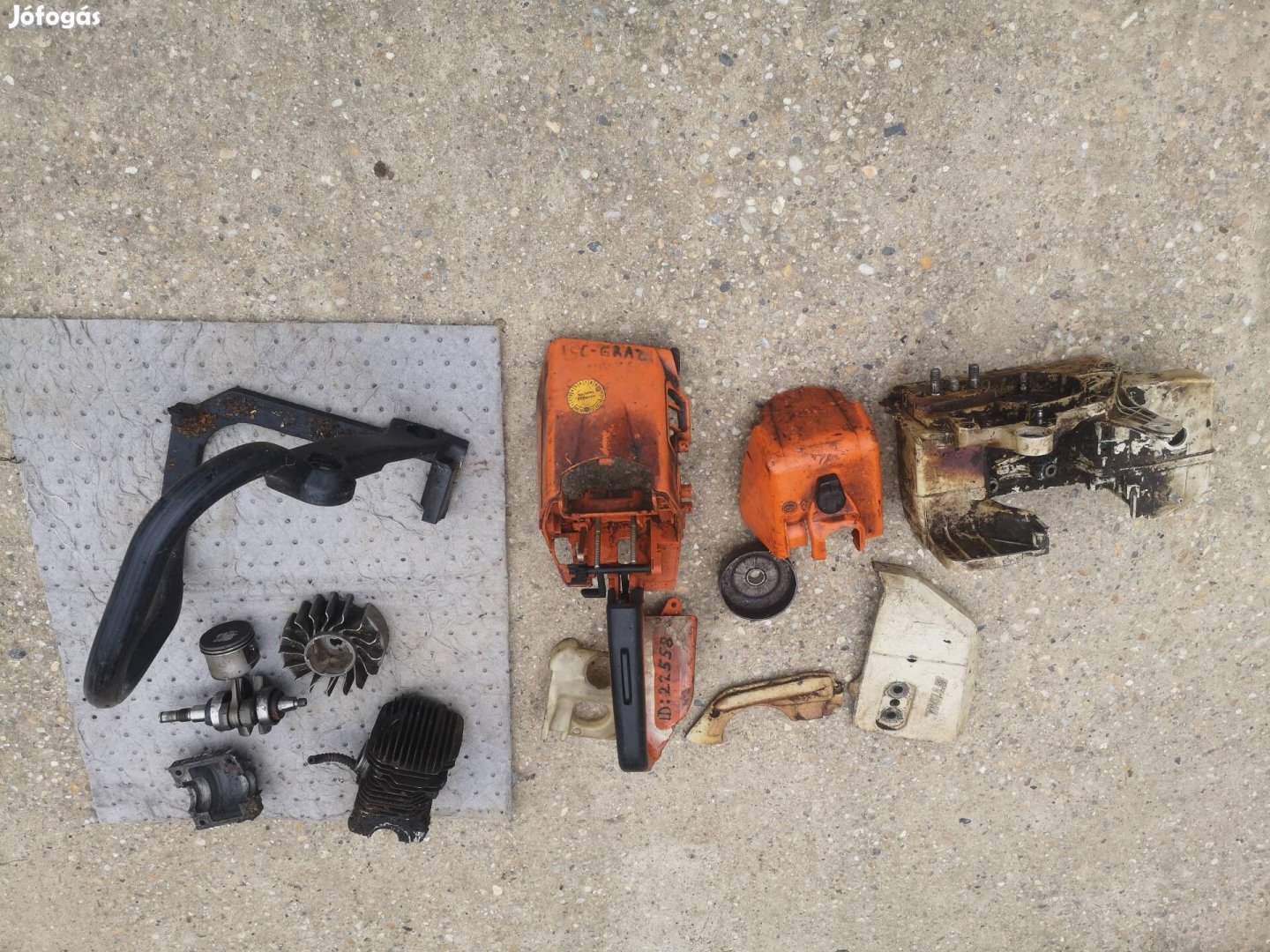 Stihl Ms250 alkatrészek egyben eladók. 