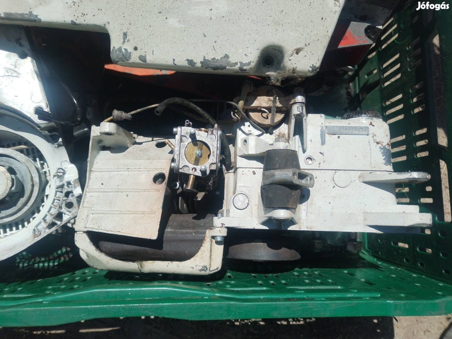 Stihl TS 510 bontva kocsival. 