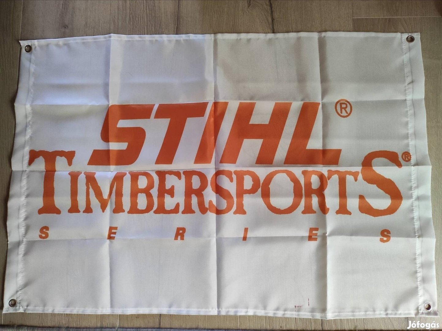 Stihl Timbersports feliratú zászló