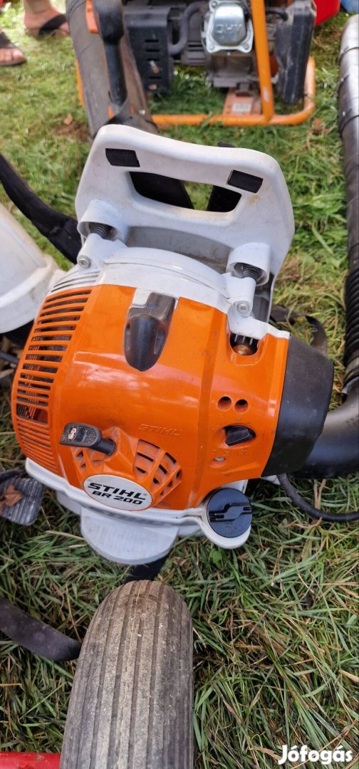 Stihl br 200 lombfúvó 