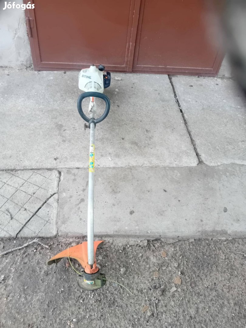 Stihl típusú fűkasza 