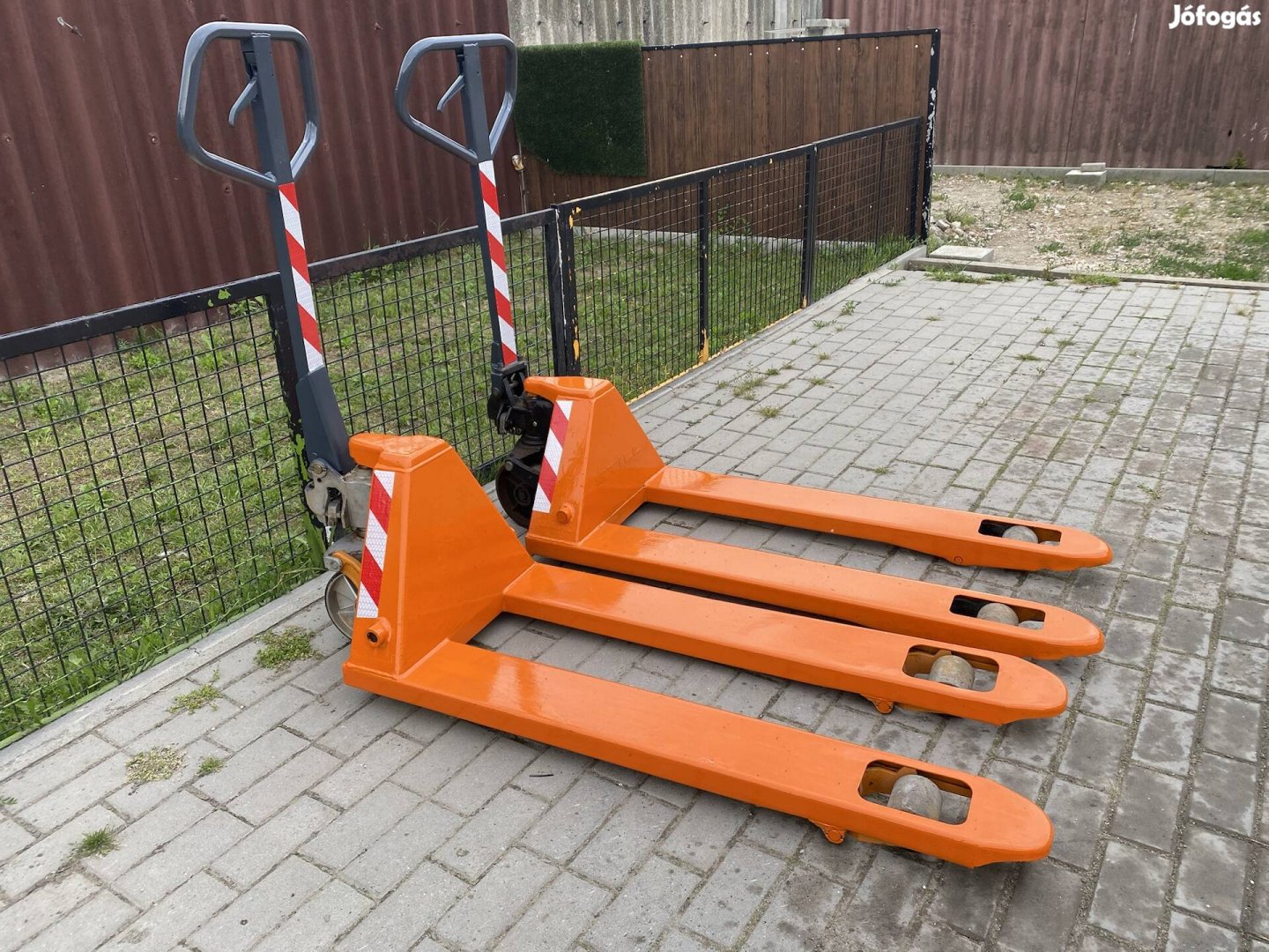 Still 2,5 tonnás raklapemelo béka elado