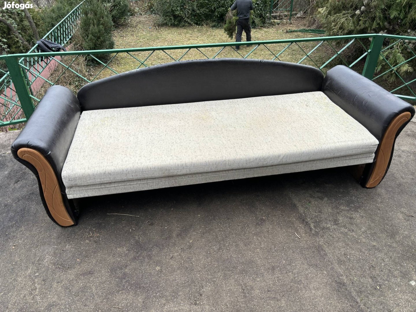 Stílusos Kihajtható kanapé