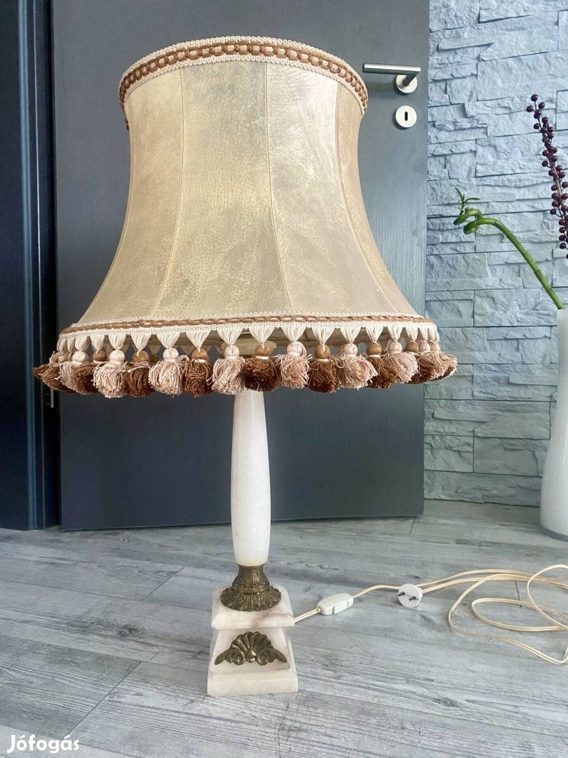 Stílusos régi márvány asztali lámpa 