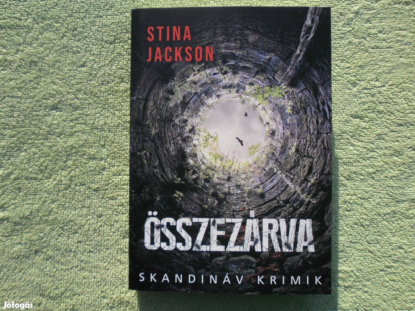 Stina Jackson: Összezárva /Skandináv krimik/