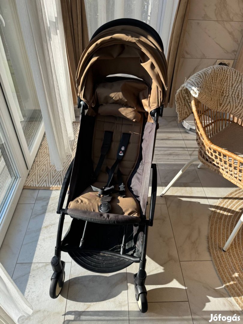Stokke Babyzen Yoyo babakocsi barnafekete