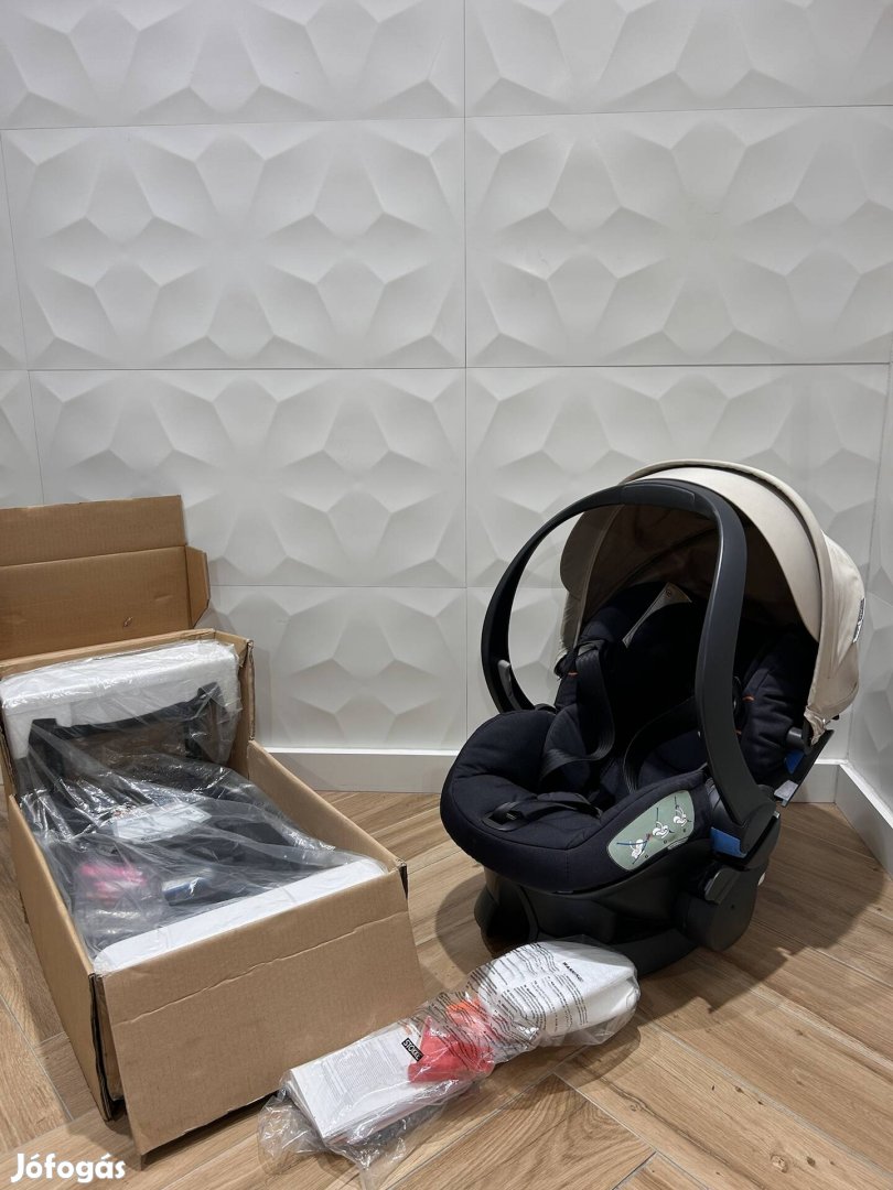 Stokke Izi Sleep hordozó+isofix talp