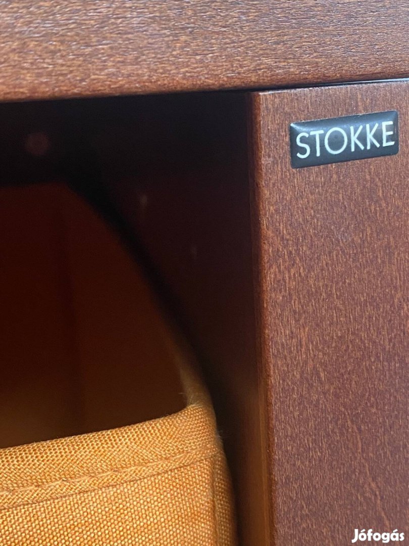 Stokke polcos/ruhás szekrény